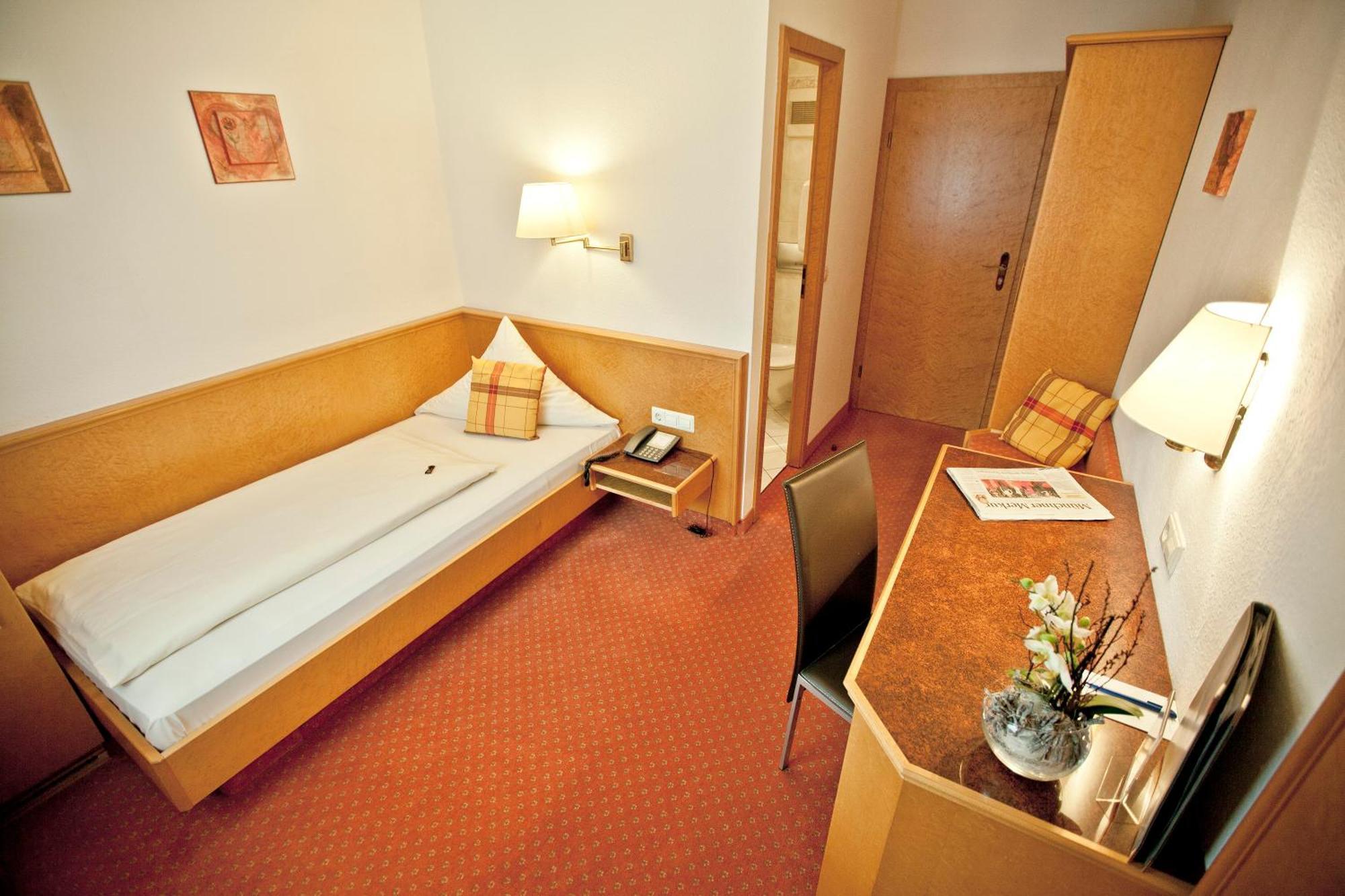 Wuermtaler Gaestehaus Gräfelfing Quarto foto